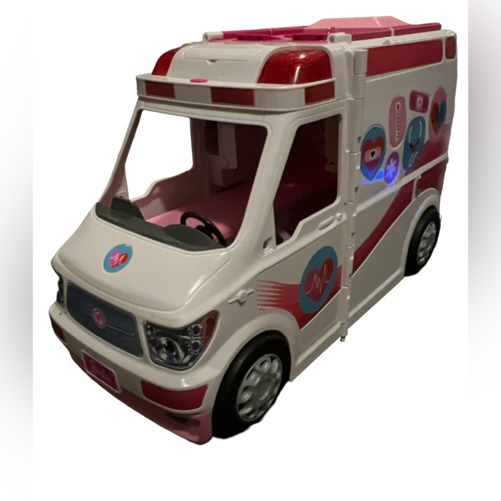 Mattel BARBIE Care Clinic 2-in-1 AMBULANCE & HOSPITAL Playset Lights & Sounds